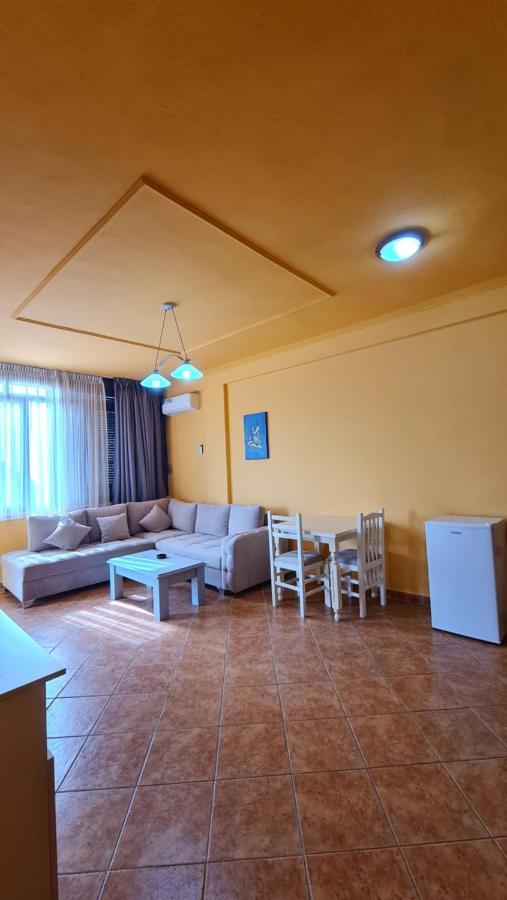 Heming-Way Hotel Durrës Exterior foto