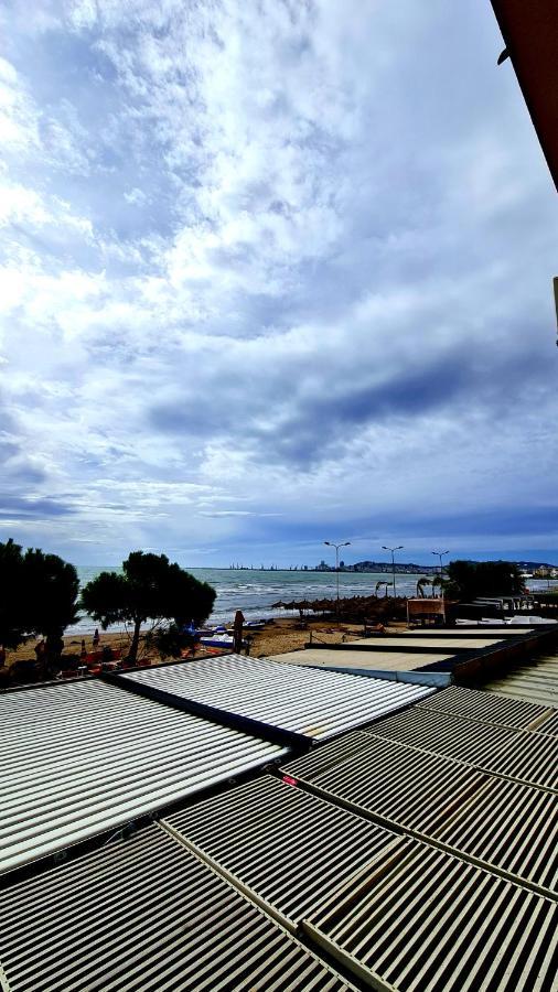 Heming-Way Hotel Durrës Exterior foto